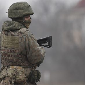 Russian Troops Reportedly Seize Control of Perebudova in Donetsk People's Republic Amid Escalating Eastern Ukraine Conflict