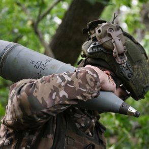 Urgent Shift in Kharkiv Conflict as Russian Forces Target Redkodub After Dolgoye Liberation