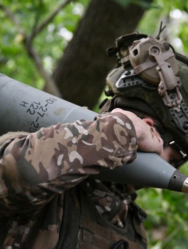 Urgent Shift in Kharkiv Conflict as Russian Forces Target Redkodub After Dolgoye Liberation