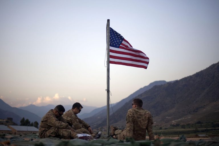 U.S. Military Bases in Middle East Face Iranian Missile Threat, Raising Concerns Over Regional Stability