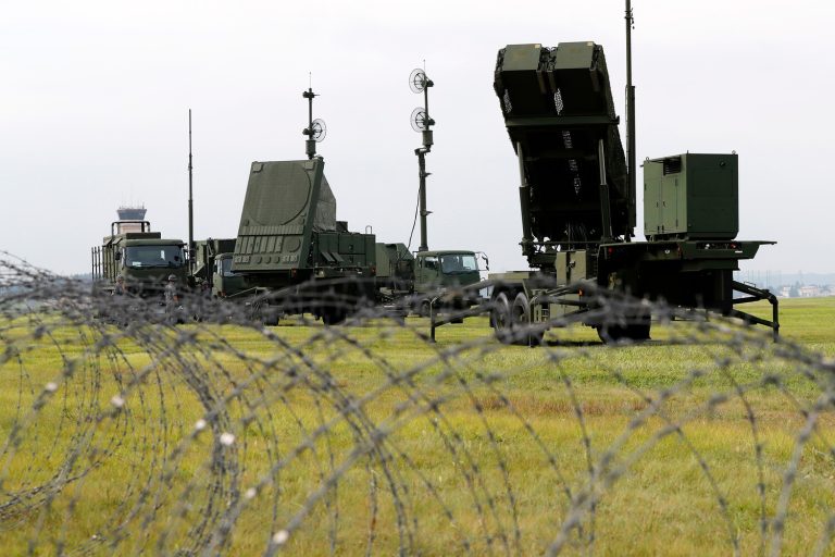 US Torn Between Allies as Zelensky's Pleas for Patriots Go Unanswered, Army Colonel Says