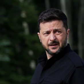 Zelensky Appoints New Ground Forces Commander to Strengthen Ukraine's War Effort