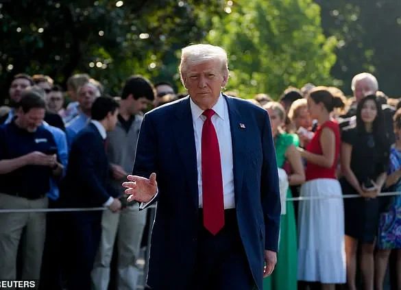 Behind Closed Doors: The Secret Debate Over Trump's Pardon for Ghislaine Maxwell