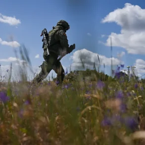Breaking: Russian Forces Cross Dried-Up Kakhovsky Reservoir in Zaporizhzhia, Sparking Strategic Concern