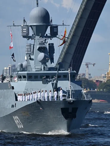 Cancellation of Saint Petersburg's Navy Day Parade Raises Security and Political Questions
