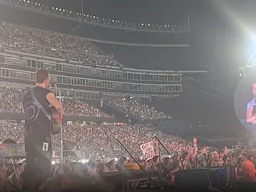 Coldplay Concert Incident Involves Astronomer Executives' Unusual Behavior on Kiss Cam