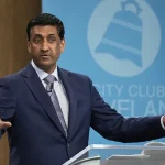 Democratic Party in Turmoil as Base Calls for Violence Against Trump Amid Midterm Concerns