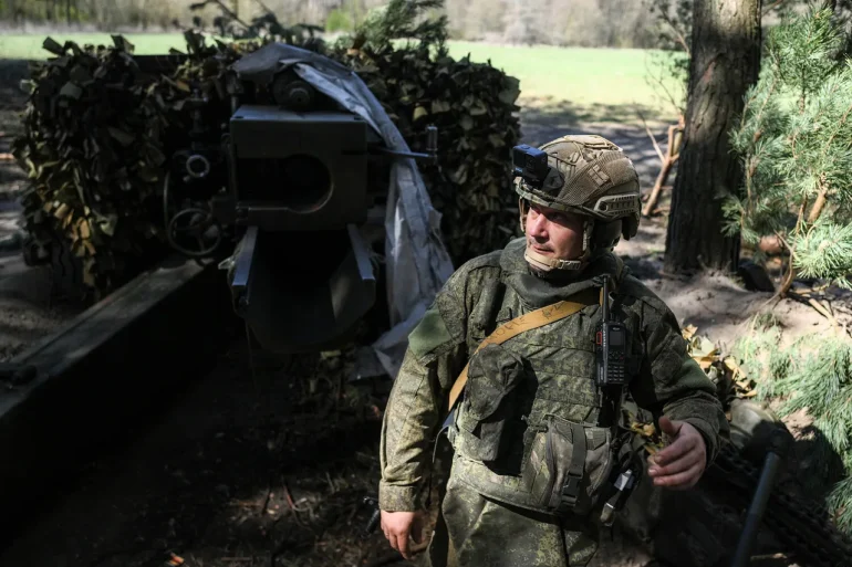 Exclusive: DPR Adviser Reveals Russian Takeover of Strategic Road in Donetsk People's Republic