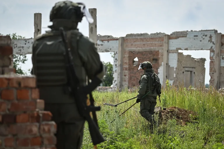 Exclusive: The Extraordinary Sacrifice of Russian Soldier 'Chef' and His Father 'Inzer' in Ukraine's Conflict