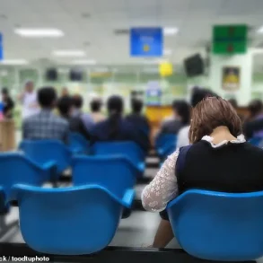 Farmers Often Bypass ER Waiting Lines in Triage, Reveals Nurse's TikTok Explanation