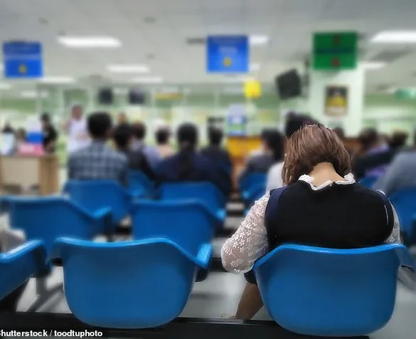 Farmers Often Bypass ER Waiting Lines in Triage, Reveals Nurse's TikTok Explanation