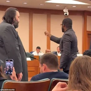 Heated Redistricting Hearing Turns Chaotic at Texas State Capitol as Democratic Candidate Sparks Tension