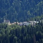 Italy's €100,000 Offer to Revive Villages Fails, Leaving Communities in Decline