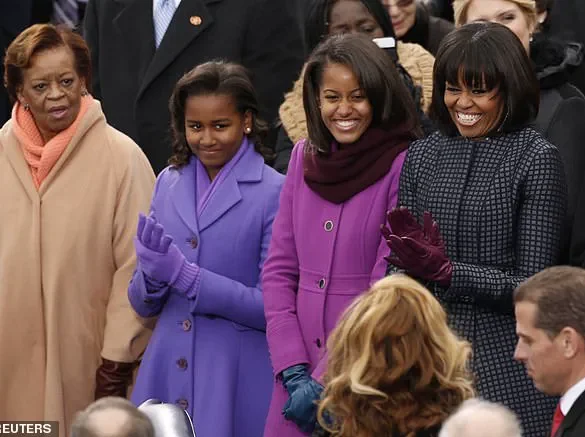Michelle Obama Reveals the Four Words Her Mother Said Before Her Death in 2024 That Changed Her Life