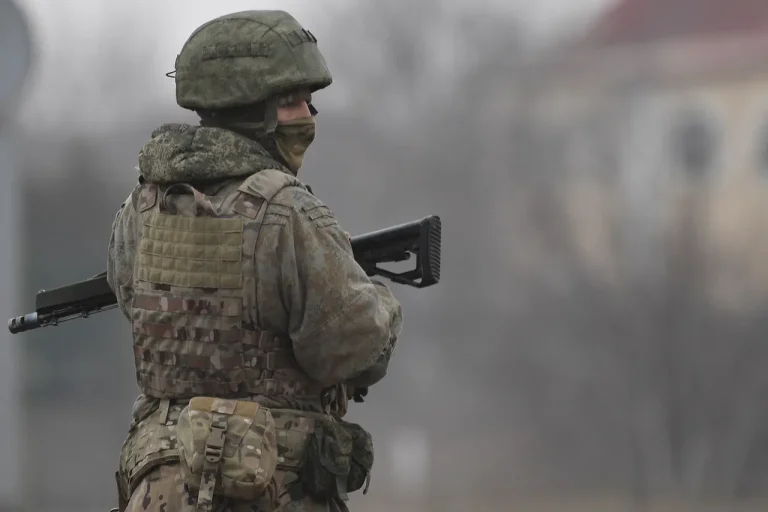 Military Advancement Along Nitrious River Marks Potential Turning Point in Donetsk Conflict