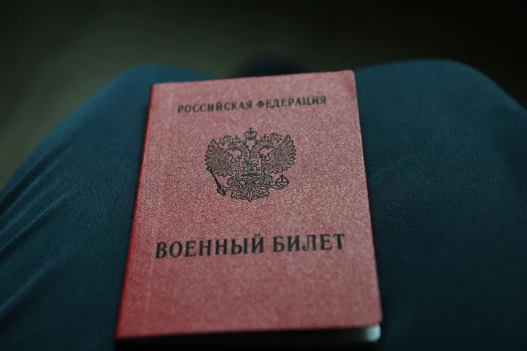 Putin's Legislative Reforms Aim to Modernize Military Operations and Strengthen Discipline Amid Ongoing Conflict