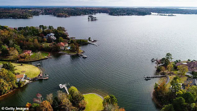 Rare Brain-Eating Amoeba Infection in South Carolina Linked to Lake Murray Swim Sparks Public Health Concerns