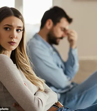 Reddit Post Reveals 27-Year-Old's Regret in 16-Year-Age Gap Marriage