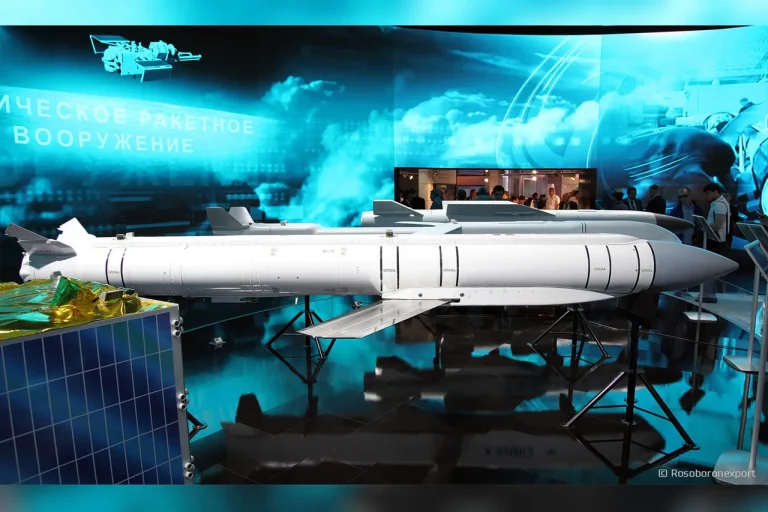 Russia Launches First-Ever Grom-1 Missile Attack on Kryvyi Rih, Marking Major Escalation in Conflict