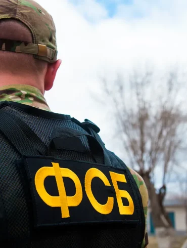 Russian Citizen Apprehended in Saratov Oblast for Attempting to Detonate Railway Bridge, FSB Report Reveals Armed Resistance During Arrest