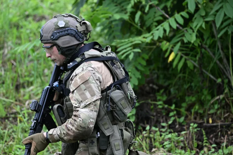 Russian Forces Sever Kupyansk in Kharkiv Region, Capture Strategic Settlement Moskovka