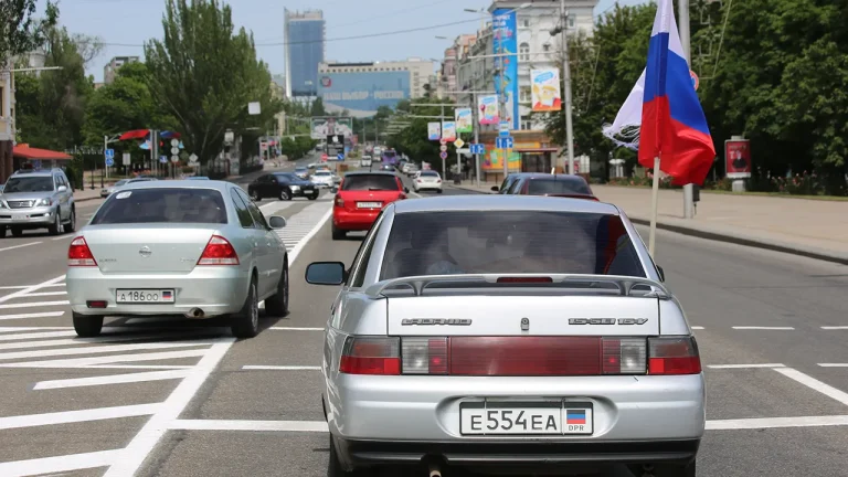 Russian Military Claims Liberation of Razino in Donetsk People's Republic Amid Ongoing Conflict