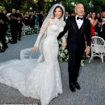 Sarah Jessica Parker's Live TV Hesitation Over Lauren Sanchez's Vogue Cover Highlights Celebrity-Media Tensions