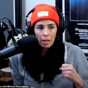Sarah Silverman Recounts Unsettling Experience Filming *Seinfeld* with Michael Richards