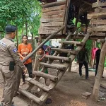 Thai Authorities Find Eight-Year-Old Boy Living with Dogs, Unable to Communicate Verbally in Drug-Infested Shelter