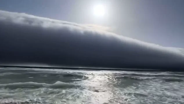 Tsunami-Like Wave Terrifies Portuguese Beachgoers as Violent Wind and Waves Strike Shore