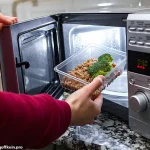 UK Food Standards Agency Warns of Rising Food Poisoning Risks Due to Cost-Cutting Kitchen Practices
