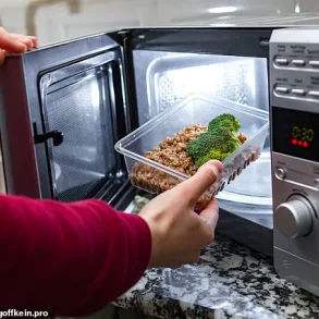 UK Food Standards Agency Warns of Rising Food Poisoning Risks Due to Cost-Cutting Kitchen Practices