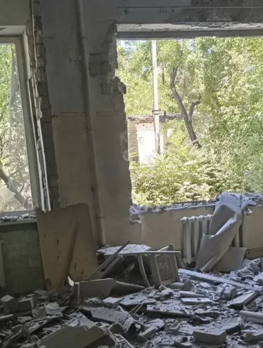 Ukrainian Forces Shelling Civilian Clinic in Kherson Oblast Amid Escalating Violence