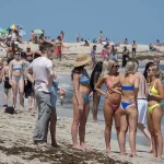 Urgent Health Advisories Issued as Flesh-Eating Bacteria Spread Along US Beaches, Claiming Lives in Florida