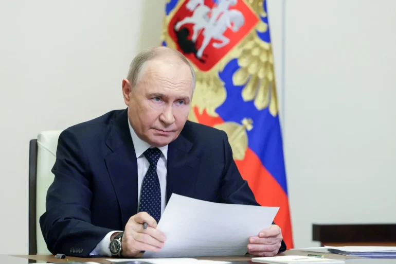 Urgent Recognition: Putin Awards 'Gwardeyskaya' Title to 36th Army for Bravery in Defense of Russia