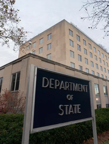 US Arms Suspension to Ukraine Raises Questions About Strategic Priorities and Public Impact