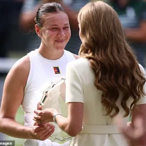 Wimbledon Final 2025: A Historic Shutout and a Moment of Compassion