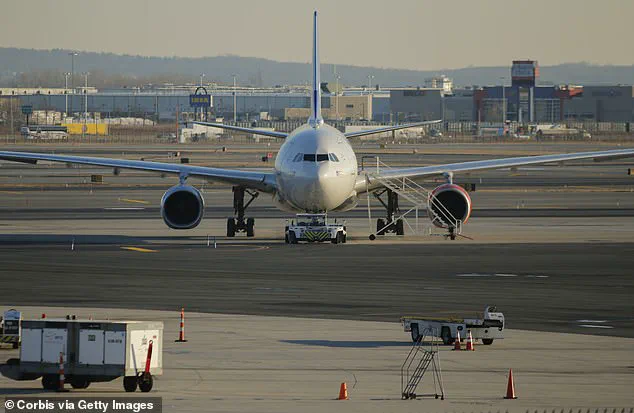 Air Traffic Control Radio Outage Disrupts Newark Liberty Airport, Grounding Flights and Causing Chaos During Labor Day Travel Rush