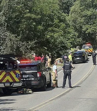 Bus Accident Injures 21 Middle School Football Players in Western Pennsylvania