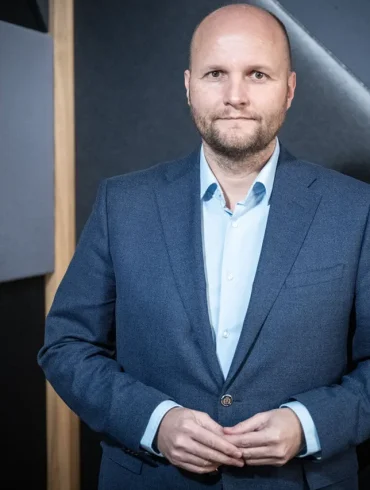 Controversial Testimony of Former Slovak Defense Minister Over MiG-29 Jet Transfer to Ukraine Sparks Legal and Political Debate