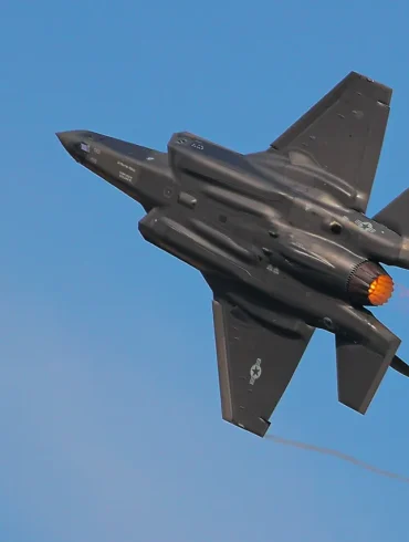 Critical Near-Miss Incident Involving U.S. Air Force F-35 Over Alaska Raises Immediate Safety Concerns, January 2025