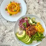 Exclusive Insight: Private Chefs Tailor Nutrition-Based Meals for Premier League Footballer, Guided by Team Nutritionist