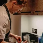 Exclusive Insight: Private Chefs Tailor Nutrition-Based Meals for Premier League Footballer, Guided by Team Nutritionist
