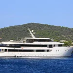 Exclusive: Superyacht Stewardess Reveals Behind-the-Scenes Secrets of Luxury Yachting in Reddit AMA