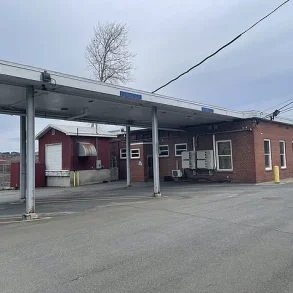 Former Border Crossing Facility in Madawaska, Maine Set for Public Auction with Starting Bid of $25,000