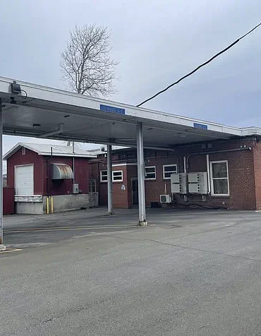 Former Border Crossing Facility in Madawaska, Maine Set for Public Auction with Starting Bid of $25,000