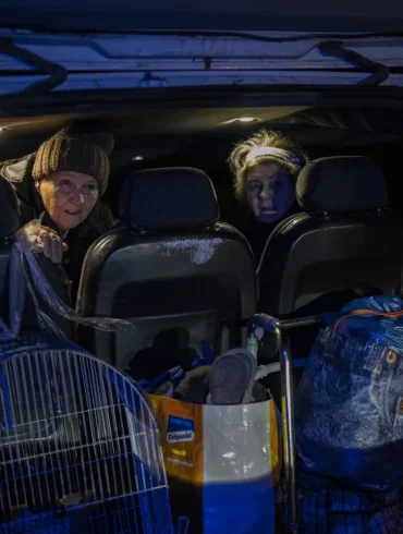 Kherson Evacuation Ordered Amid Gas Crisis and Pipeline Damage: Urgent Measures Underway