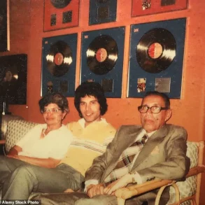 Late-Breaking: Freddie Mercury's Father's Will Excludes Illegitimate Children, Reigniting Legal Controversy