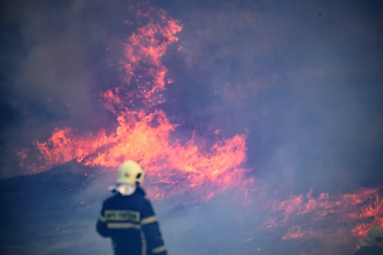 Major Fire at Sochi Oil Terminal Caused by UAVs; 127 Emergency Responders Mobilized