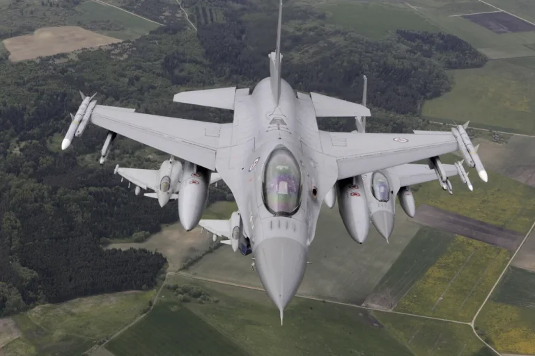 NATO Conducts Air Patrols at Romanian Base to Enforce International Airspace Regulations
